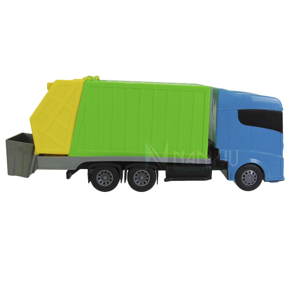 carro de brinquedo caminhão amarelo na superfície azul. tempo divertido de  brinquedos infantis. 17325523 Foto de stock no Vecteezy